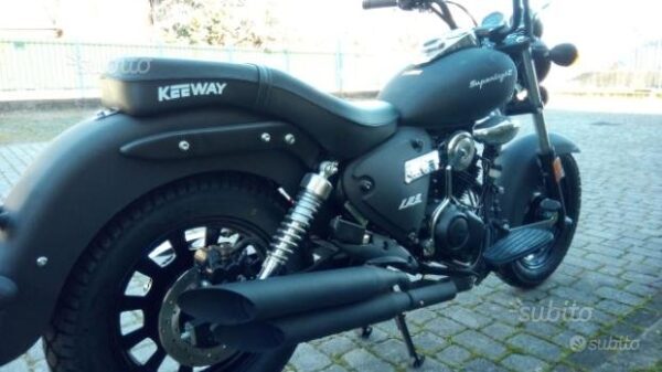 Keeway Superlight 125 - immagine 4