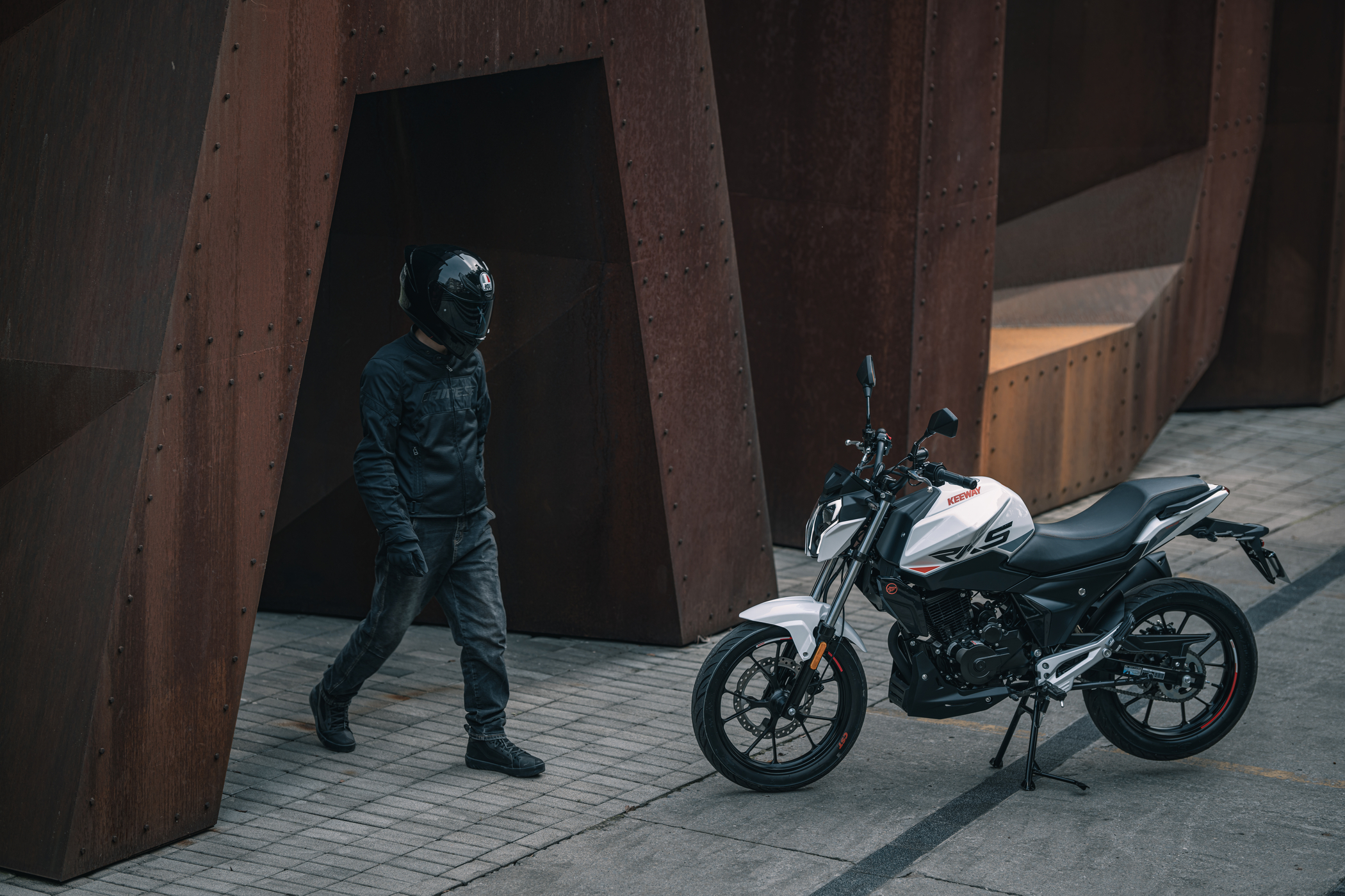 KEEWAY RKS 125